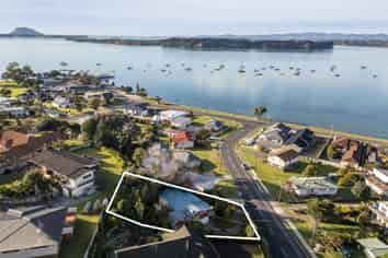 10 Omokoroa Road, Omokoroa