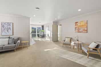 6 Richard Halse Drive, The Gardens