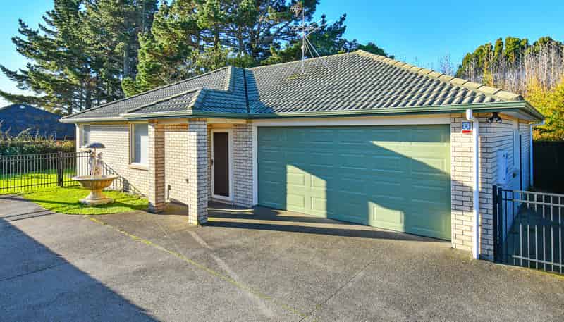 6 Richard Halse Drive, The Gardens