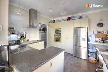 8 Pretoria Avenue, Saint Clair