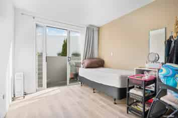 92a Michael Jones Drive, Flat Bush