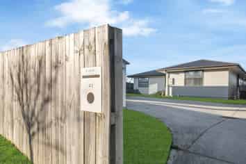 41 Springfield Crescent, Enderley