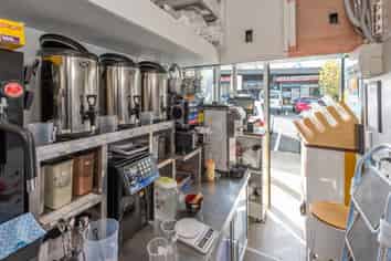 Bite sized retail investment in Corinthian Drive