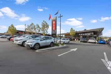 Bite sized retail investment in Corinthian Drive