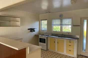 2/55B Mains Avenue, Kensington