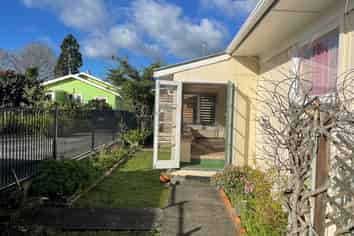 2/55B Mains Avenue, Kensington