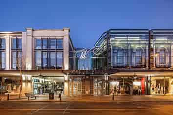 Prime Wall Street Mall Retail Opportunity