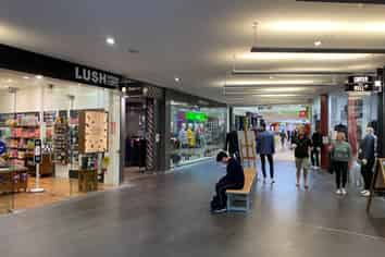 Prime Wall Street Mall Retail Opportunity