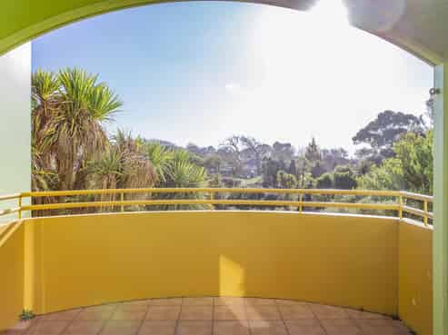 Couldn't Be More Serious About Selling