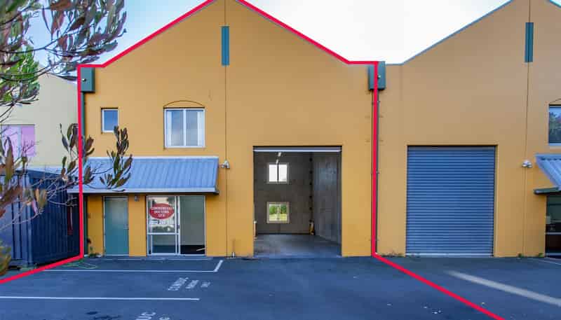 16 Thackers Quay, Woolston