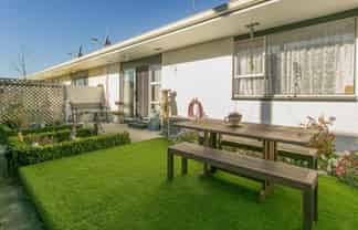 2/195 Walnut Avenue, Ashburton