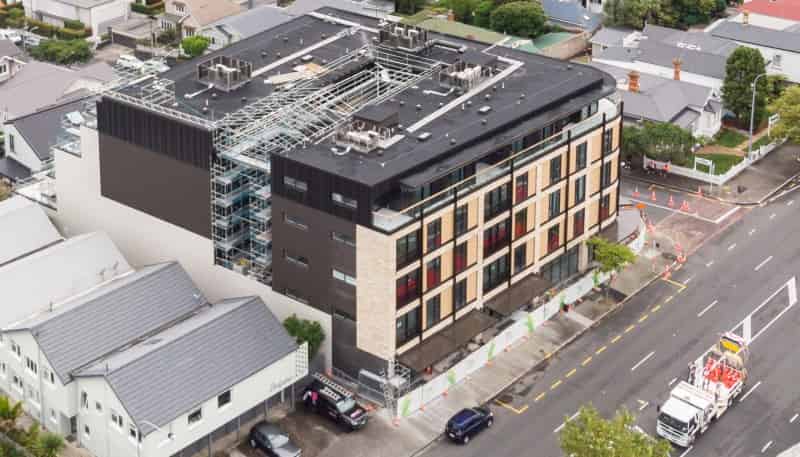 2 Units/165 Jervois Road, Herne Bay