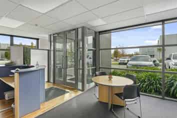 High quality investment grade property 