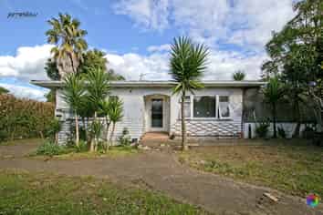 21 Blanes Road, Weymouth