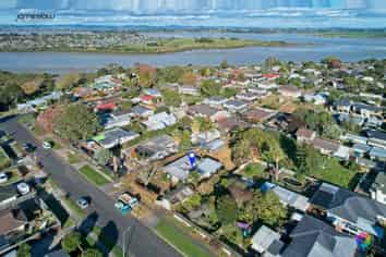 21 Blanes Road, Weymouth