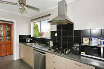 8 Blueberry Grove, Timberlea