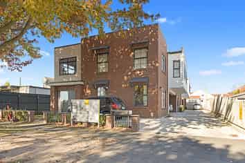 3/3 Liverpool Street, Whitiora