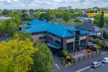 Freehold hotel investment