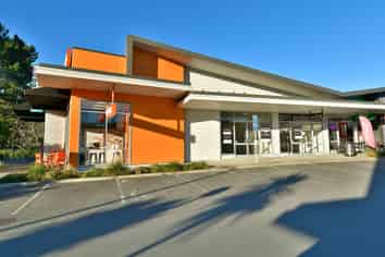 ENTRY-LEVEL COMMERCIAL OPPORTUNITY