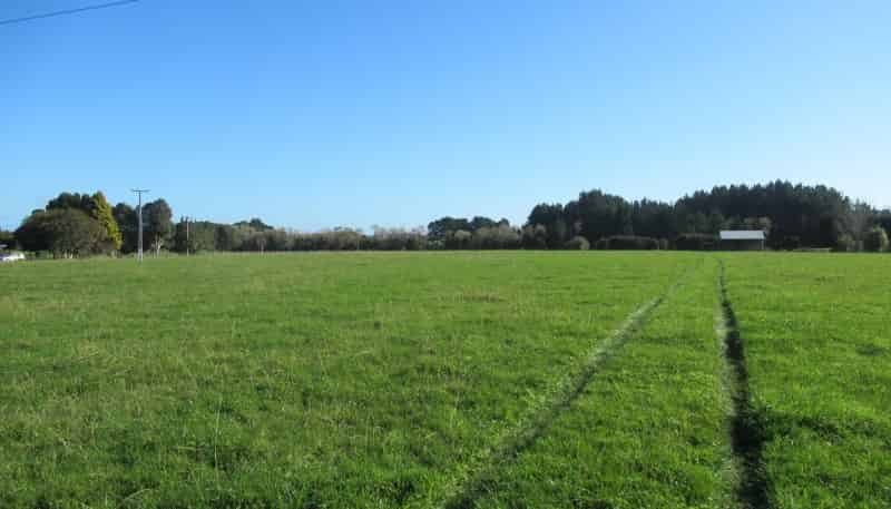 69 Avenue North Road, 