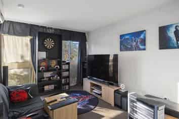 1/106 Nursery Road, Phillipstown