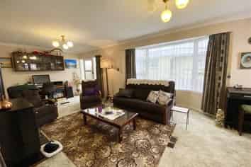 14 Henderson Street, Kingswell