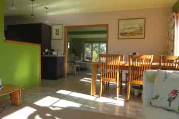 722 Mount Pleasant Road, Thames