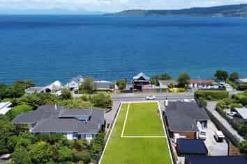 2 - 184 Lake Terrace, Hilltop