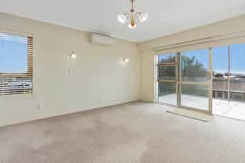 6 Belmere Rise, Farm Cove