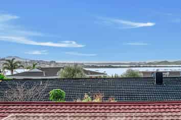 6 Belmere Rise, Farm Cove