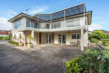 6 Belmere Rise, Farm Cove