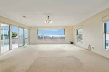 6 Belmere Rise, Farm Cove