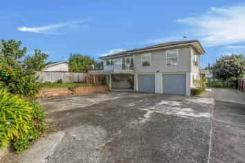 6 Belmere Rise, Farm Cove