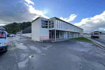 Warehouse and office on SH2