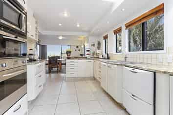 90 Wood Bay Road, Titirangi