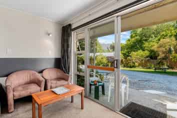 PRICE RECUDCTION - Motel in the Heart of Wanaka