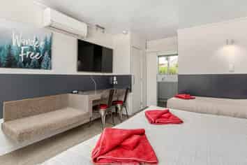 PRICE RECUDCTION - Motel in the Heart of Wanaka