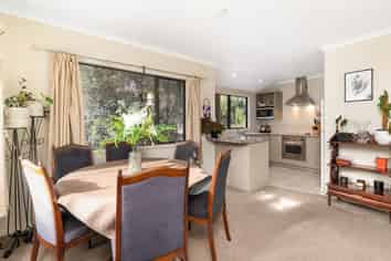 27 Clifton Terrace, Brookfield