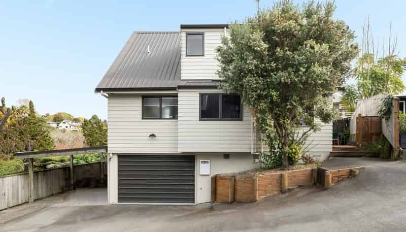 27 Clifton Terrace, Brookfield