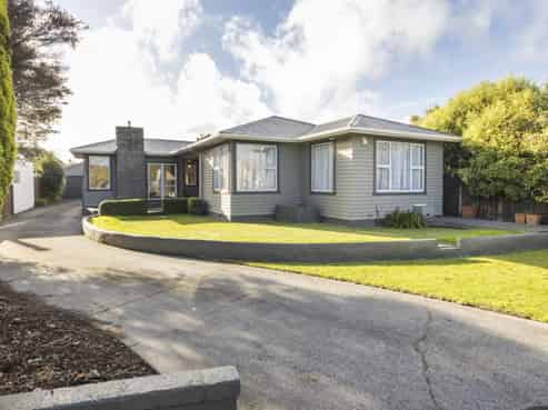 4 Durham Crescent, Palmerston North Central