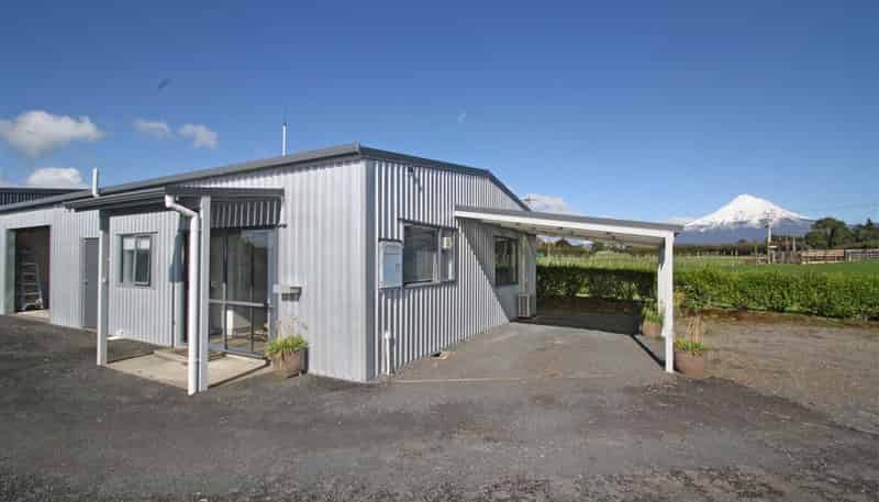 1417A Egmont Road, Egmont Village