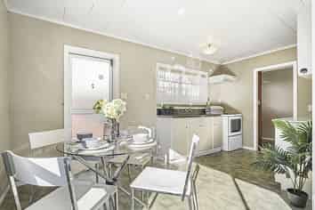 2/6 Snead Place, Hamilton East