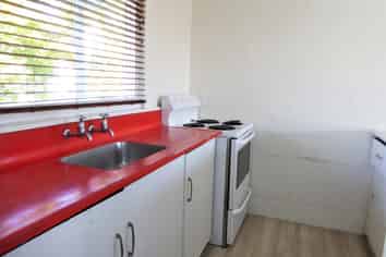 6/118 Office Road, Merivale