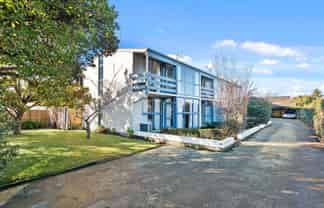 6/118 Office Road, Merivale