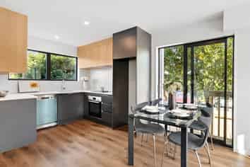 2/79 Aranui Road, Mount Wellington