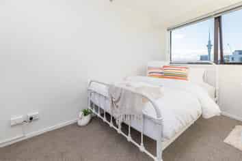 1409/96 Symonds Street, Grafton