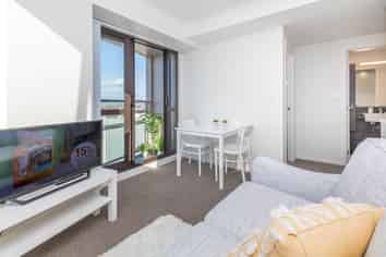 1409/96 Symonds Street, Grafton