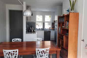 146d Hanson Street, Newtown