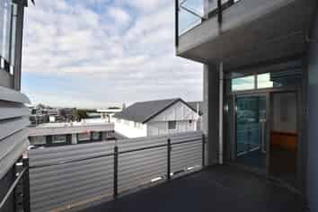 GREAT GREENLANE LOCATION