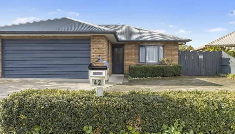 42 Heritage Avenue, Chartwell